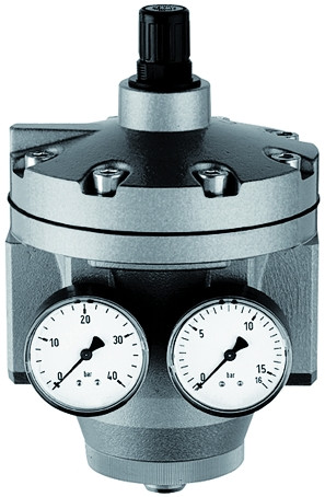 Hochleistungsdruckregler G 2 / 0,5-10 bar mit 2 Manometern f
